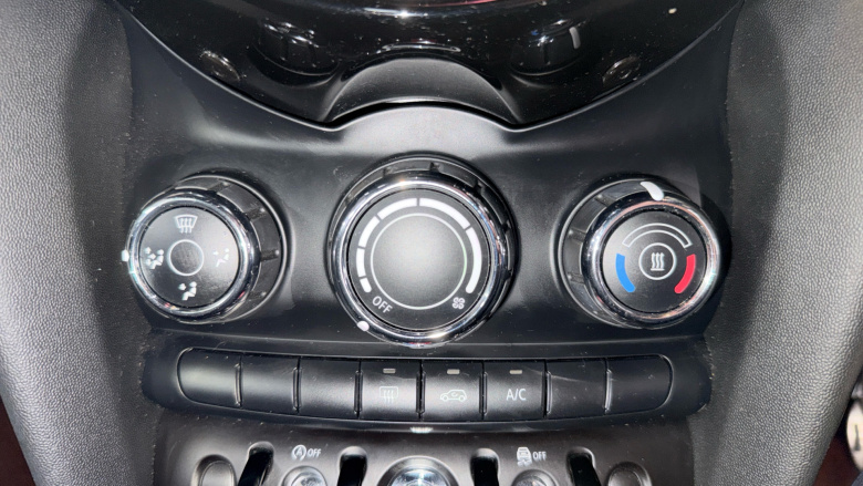 MINI Hatchback 2.0 Cooper S Sport II 3dr Petrol Hatchback